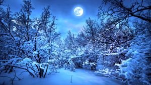 Зимний пейзаж и луна
