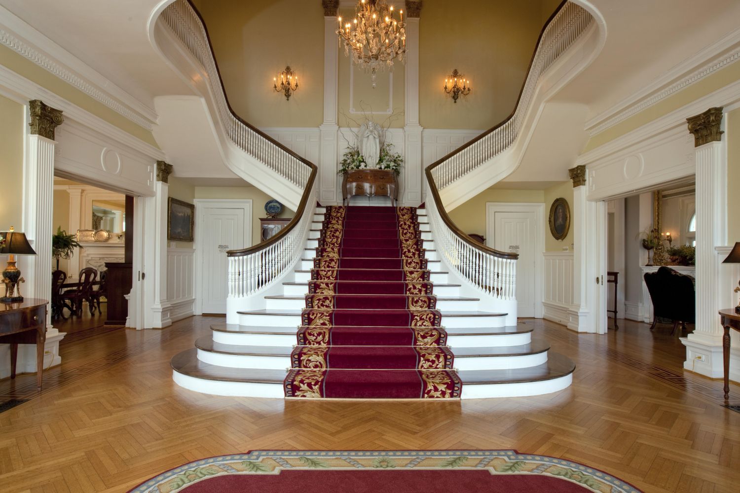 лестницы в дворцах