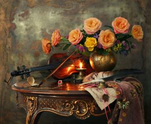 Скрипка и красивые розы