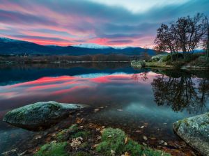 Закат у озера