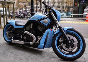 Голубой Harley-Davidson
