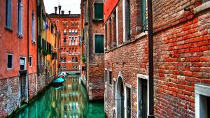 Красные дома в Венеции