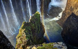 Водопад Виктория и радуга