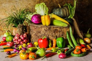 Овощи и пень