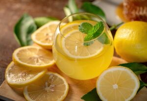 Лимон с мятой