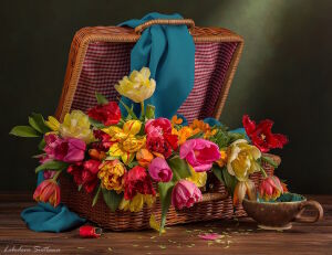 Тюльпаны в корзинке