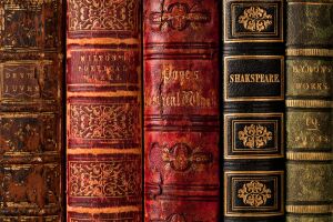 Старые книги фон