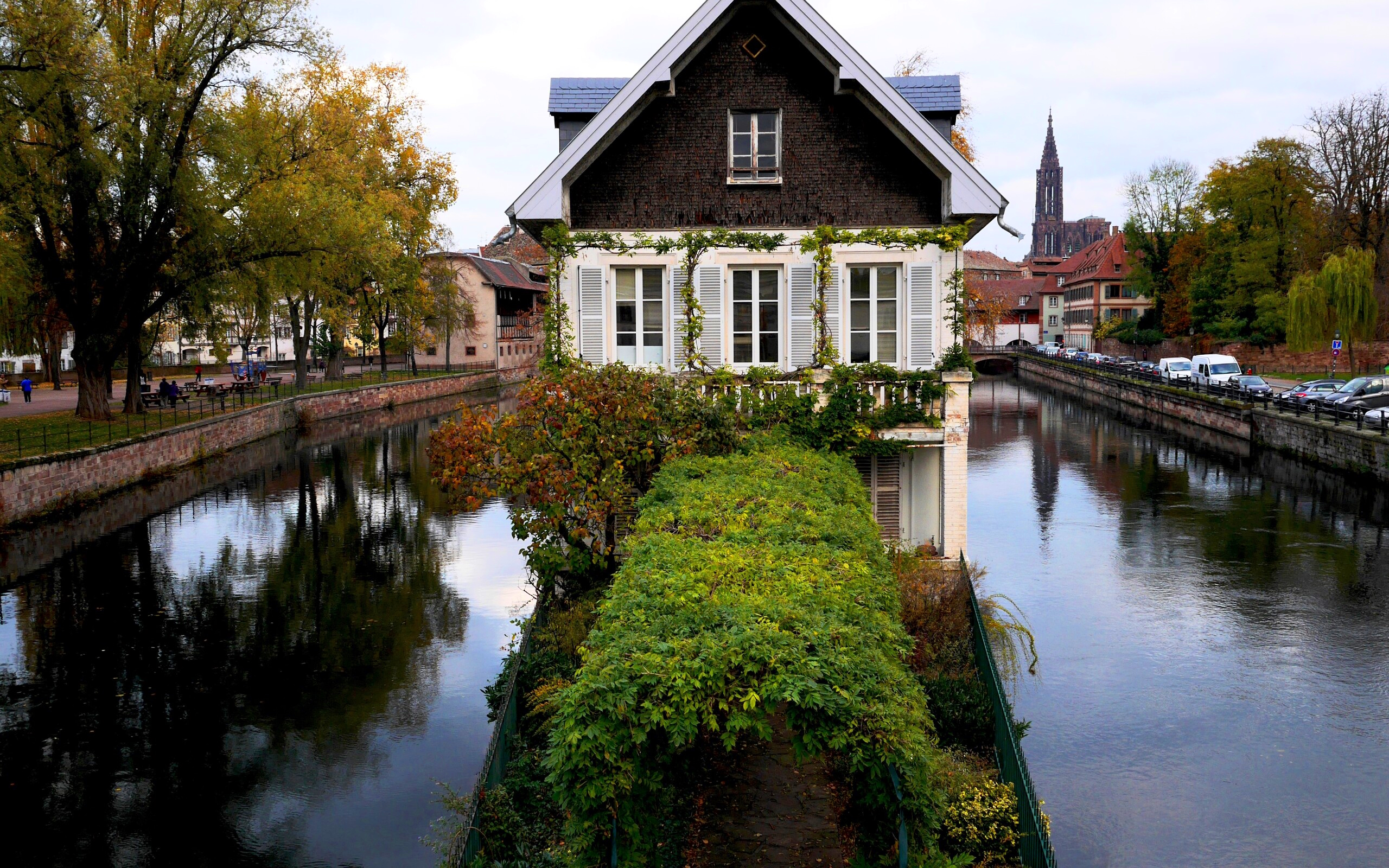 Страсбург водный канал