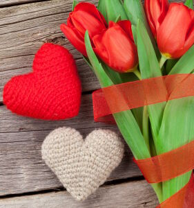 Тюльпаны и сердца