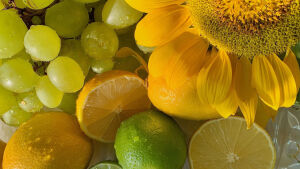 Лимоны и виноград