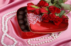 Розы и конфеты