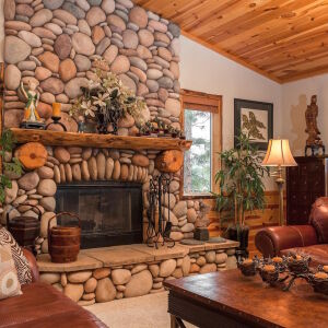 Каменный камин