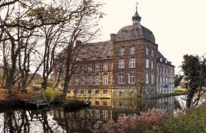 Замок Ховестадт