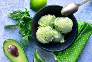 Мороженое из авокадо
