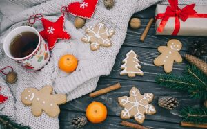 Чай с имбирными пряниками