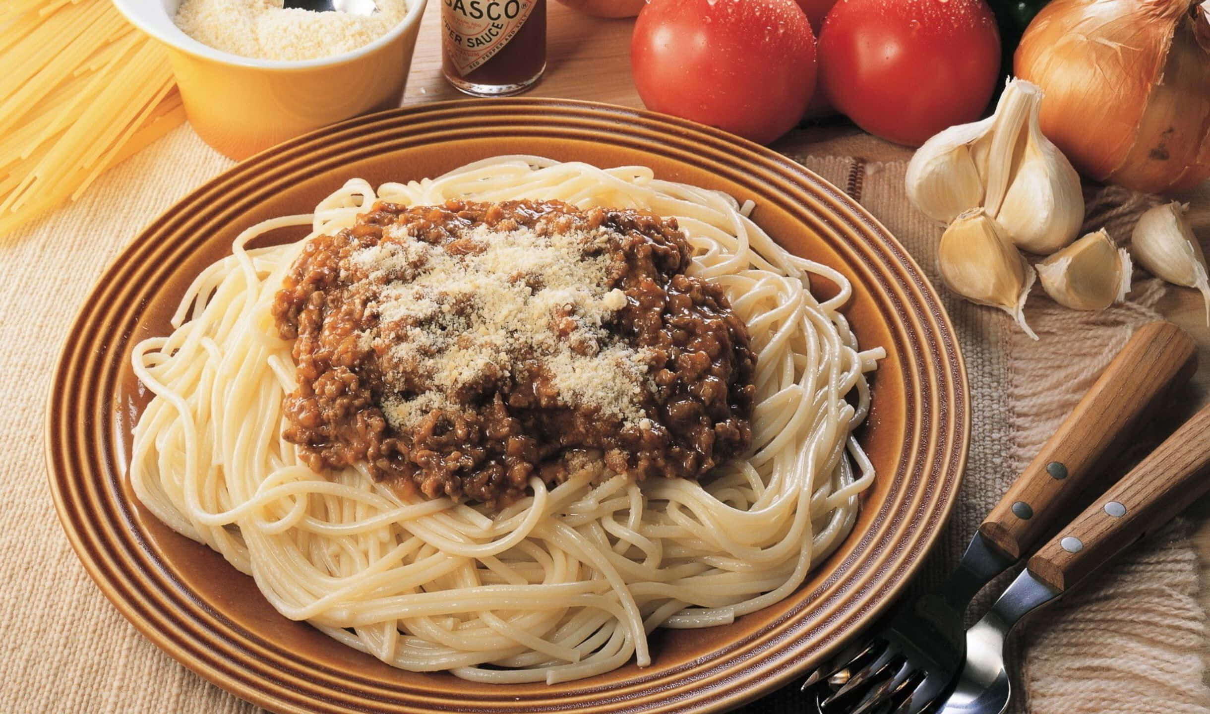 Спагетти с подливой