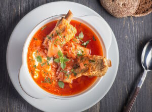 Борщ с рёбрышками