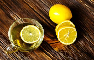 Лимон в чае