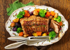 Отварное мясо с овощами