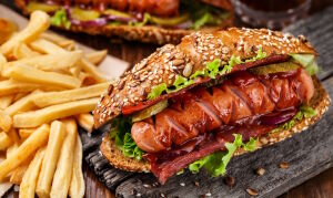 Хот-дог и картошка