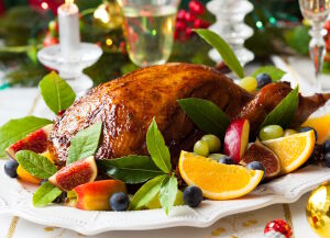 Утка с фруктами