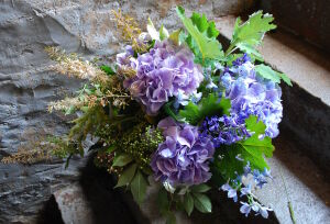 Букет на лестнице