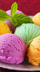 Ягодное и мятное мороженое