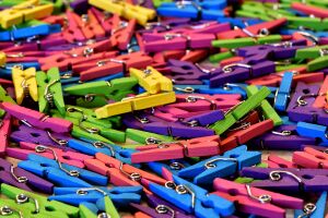 Разноцветные прищепки