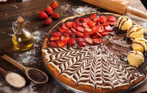 Десертная пицца