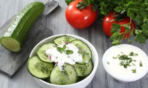 Салат из огурцов