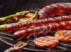 Сосиски с луком