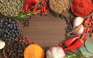 Специи на столе
