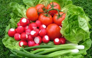 Редис и помидоры