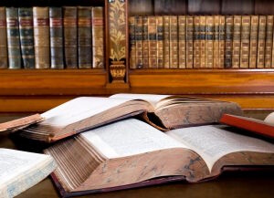 Старинные книги