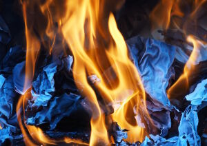 Бумага в пламени