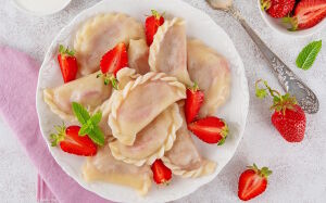 Варенички с клубникой