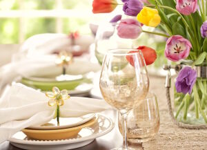Тюльпаны и сервировка