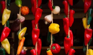 Перчики на нитях