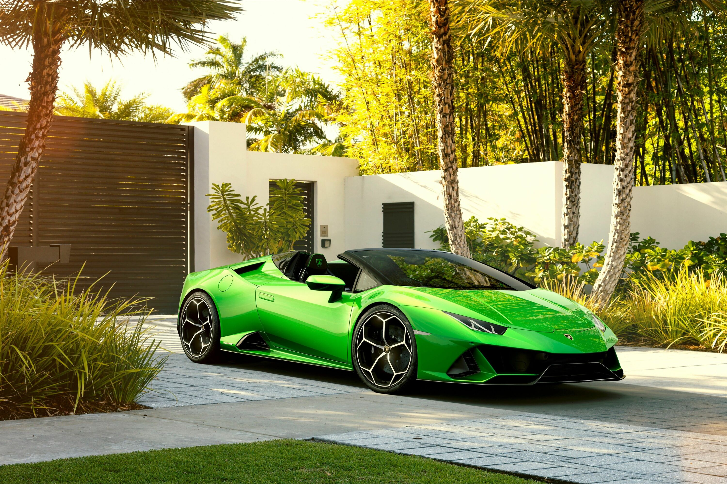 Lamborghini Huracán салатовый