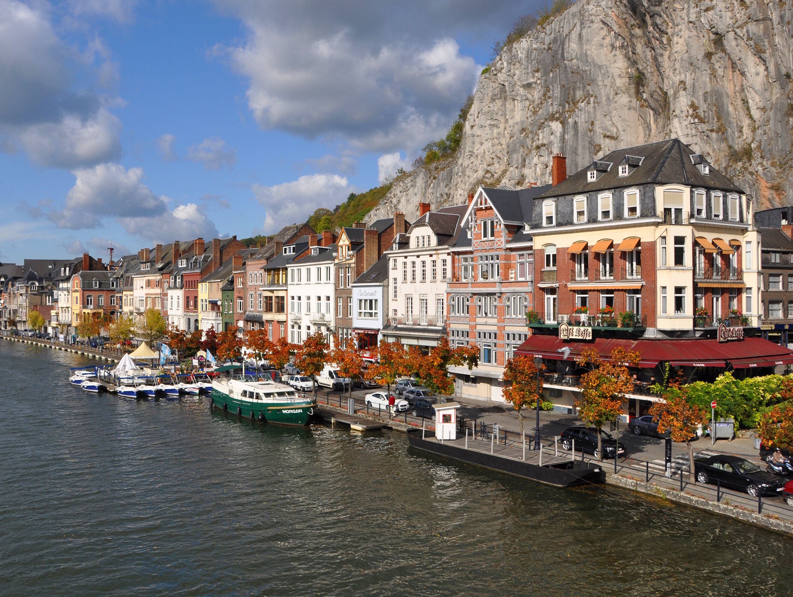 Динан в Бельгии