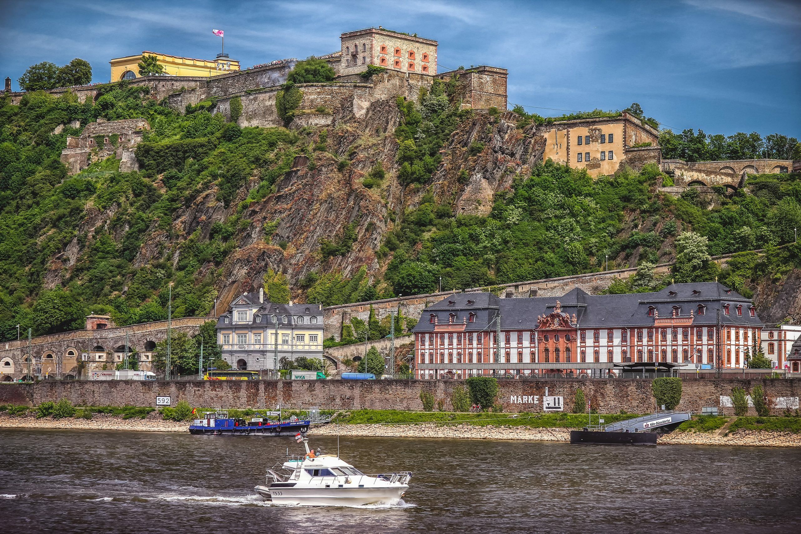 Эренбрайтштайн