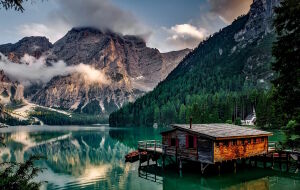 Брайес и дом