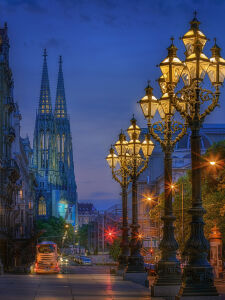 Фонари и башня