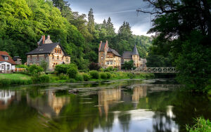 Особняки у реки