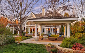 Домик с террасой