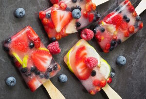 Лед с ягодами