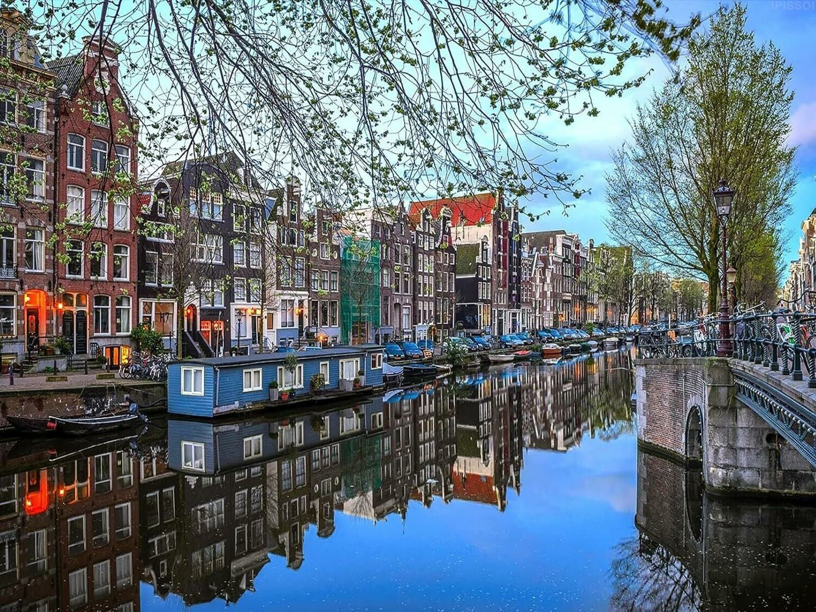 Северная Голландия, Амстердам