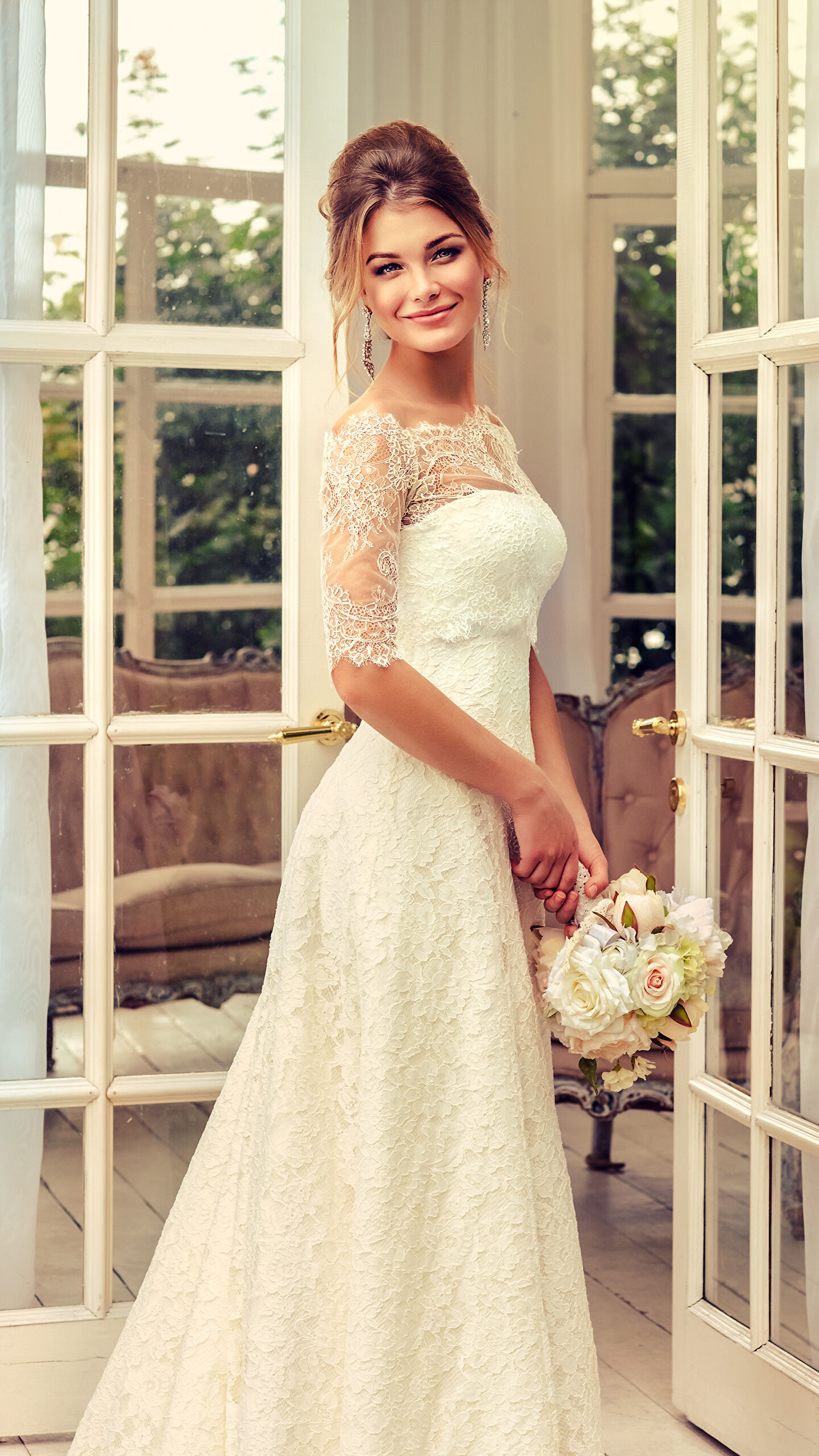 Невеста у окна