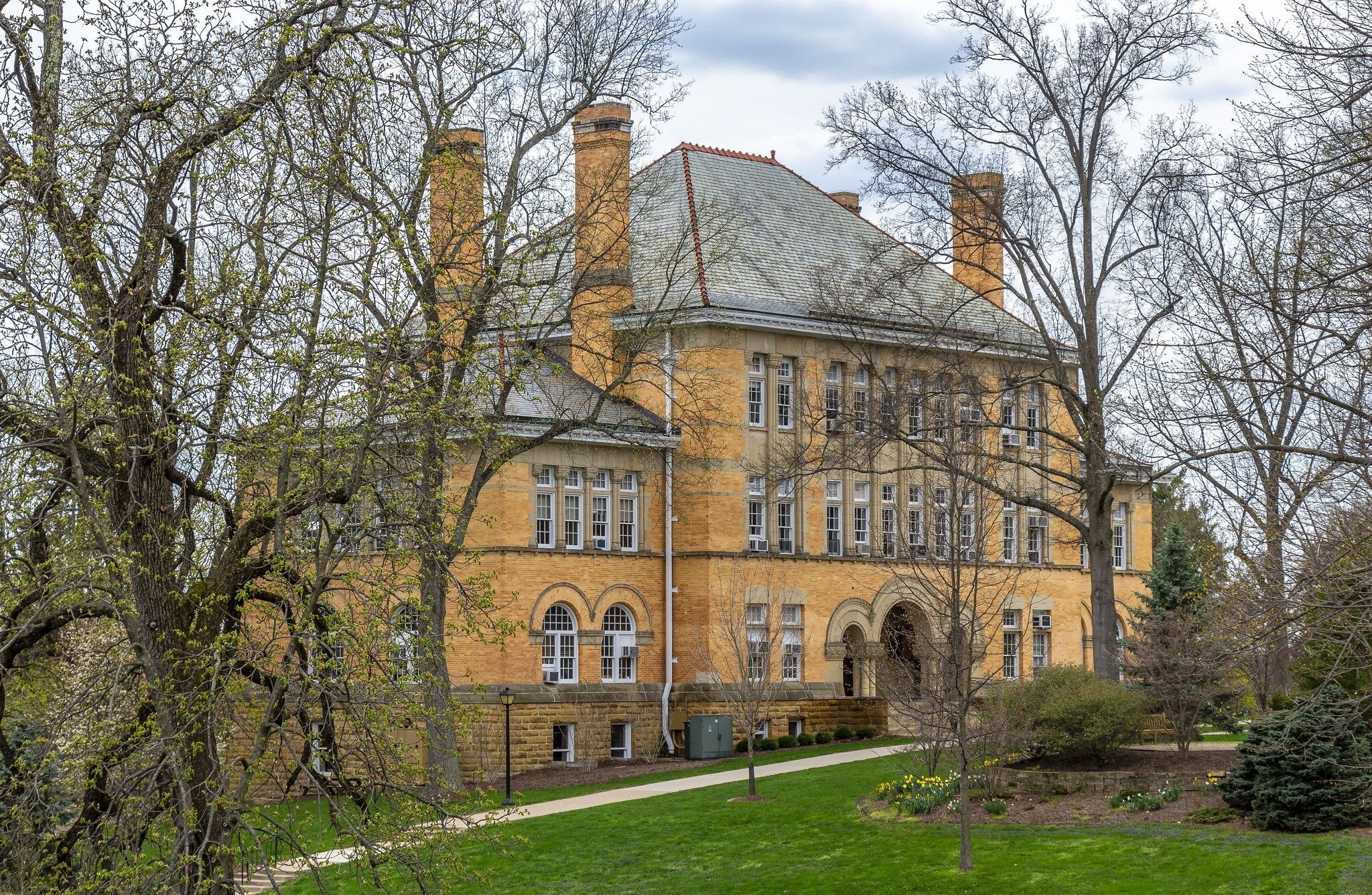 Университет