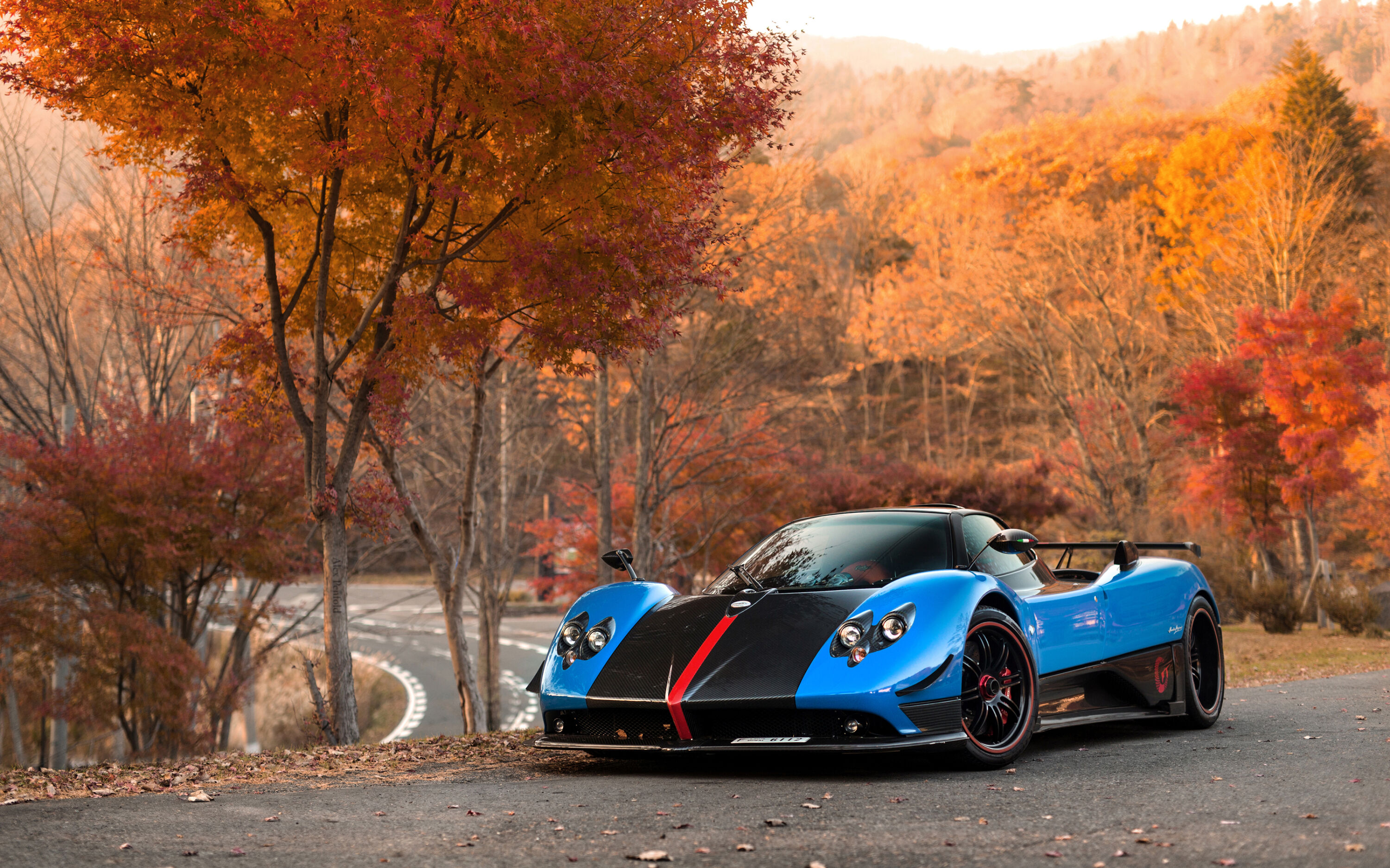 Pagani Zonda синий